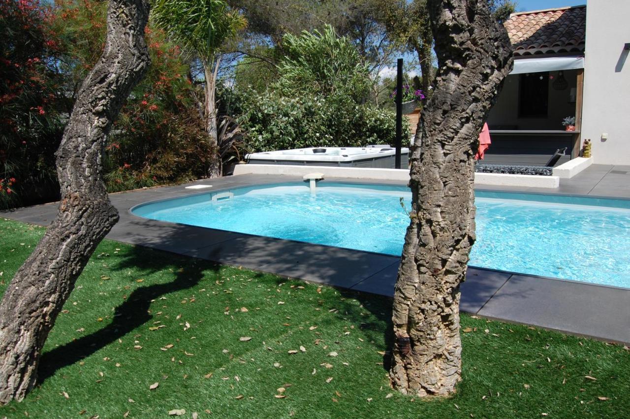 Le Clos Des Barelles Six-Fours-les-Plages Exterior photo