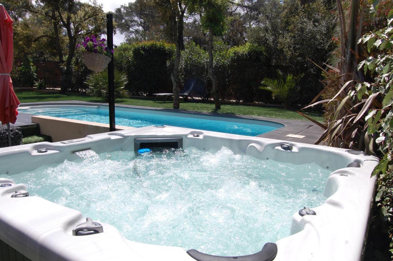 Le Clos Des Barelles Six-Fours-les-Plages Exterior photo